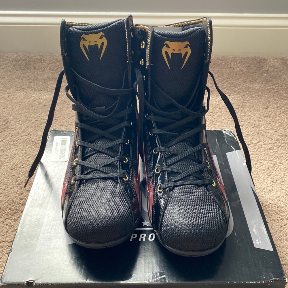 Men’s Venum Boxing Shoes